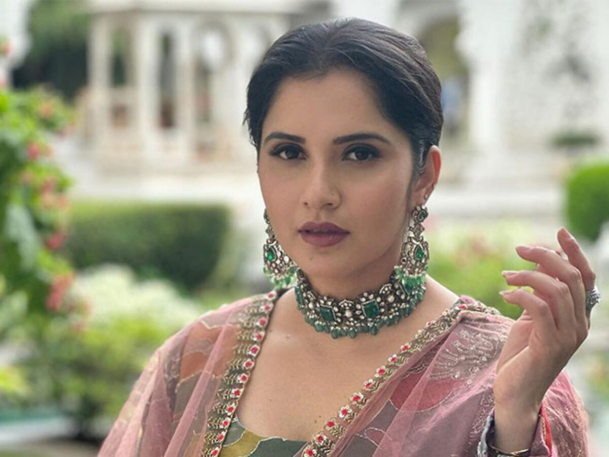 When birthday girl Sania Mirza let her inner desi girl shine in ethnic wear  - Masala